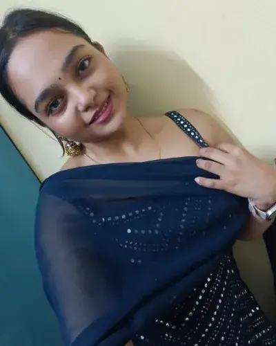 Deola Escorts Service